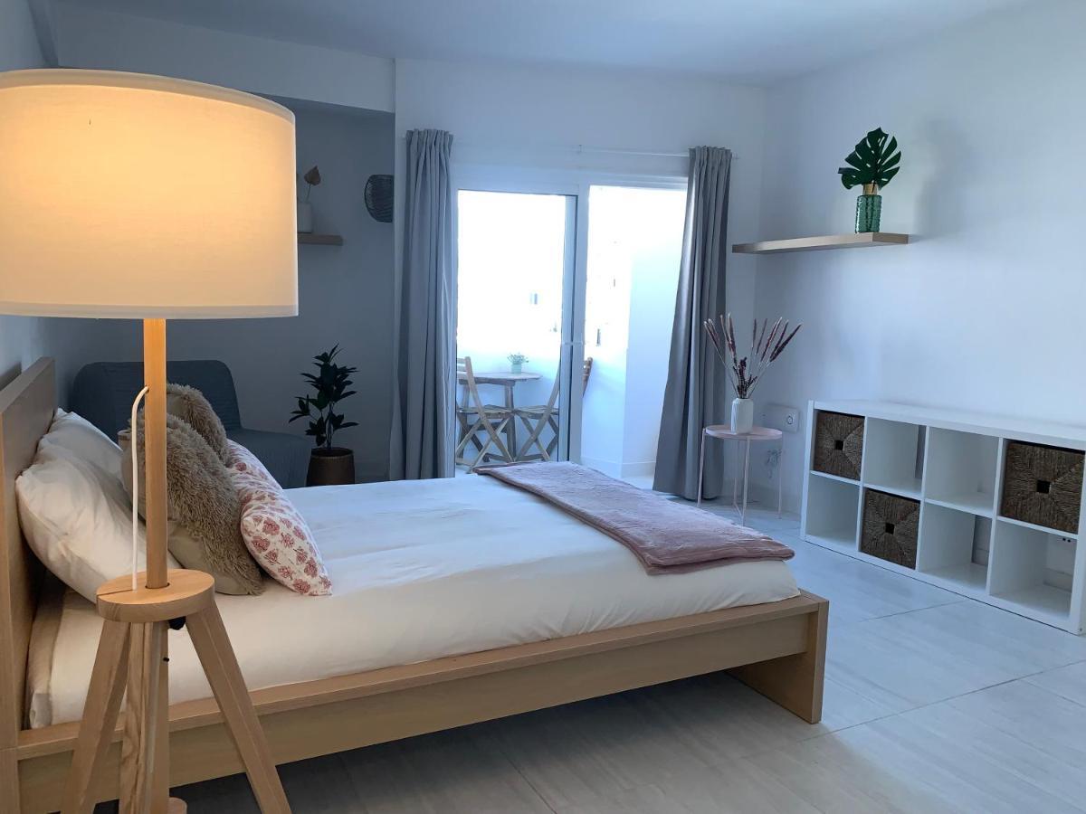 Estudio La Gavota, A 2 Minutos De La Playa Apartment Los Cristianos  Bagian luar foto
